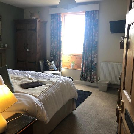 The Hollow Bed And Breakfast Longstone Exterior foto